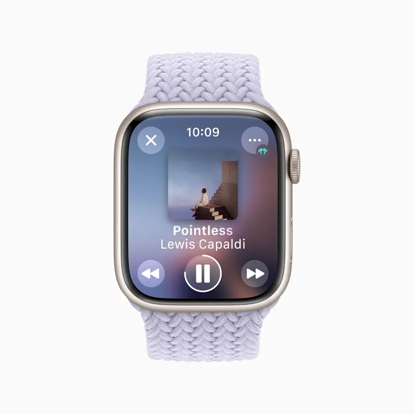 애플 애플워치 watchos10 디스플레이활용. 애플뮤직 Apple Watch 앱들은 이제 정보를 한눈에 훑어볼 수 있도록 Apple Watch 디스플레이를 더욱 적극적으로 활용한다.